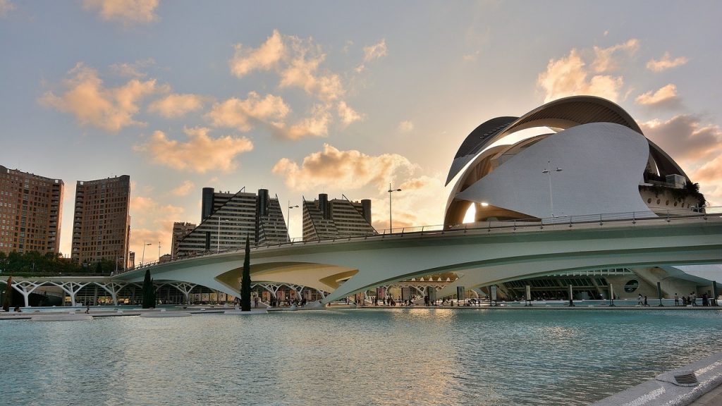 Ciudad de las Artes y las Ciencias de Valencia al atardecer